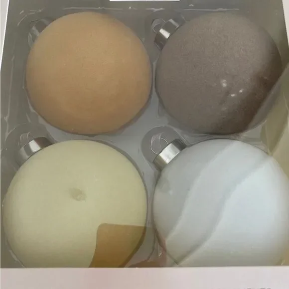 NEW Set of 4 Flocked Velvet Holiday‎ Glass Ornaments - Picture 2 of 4